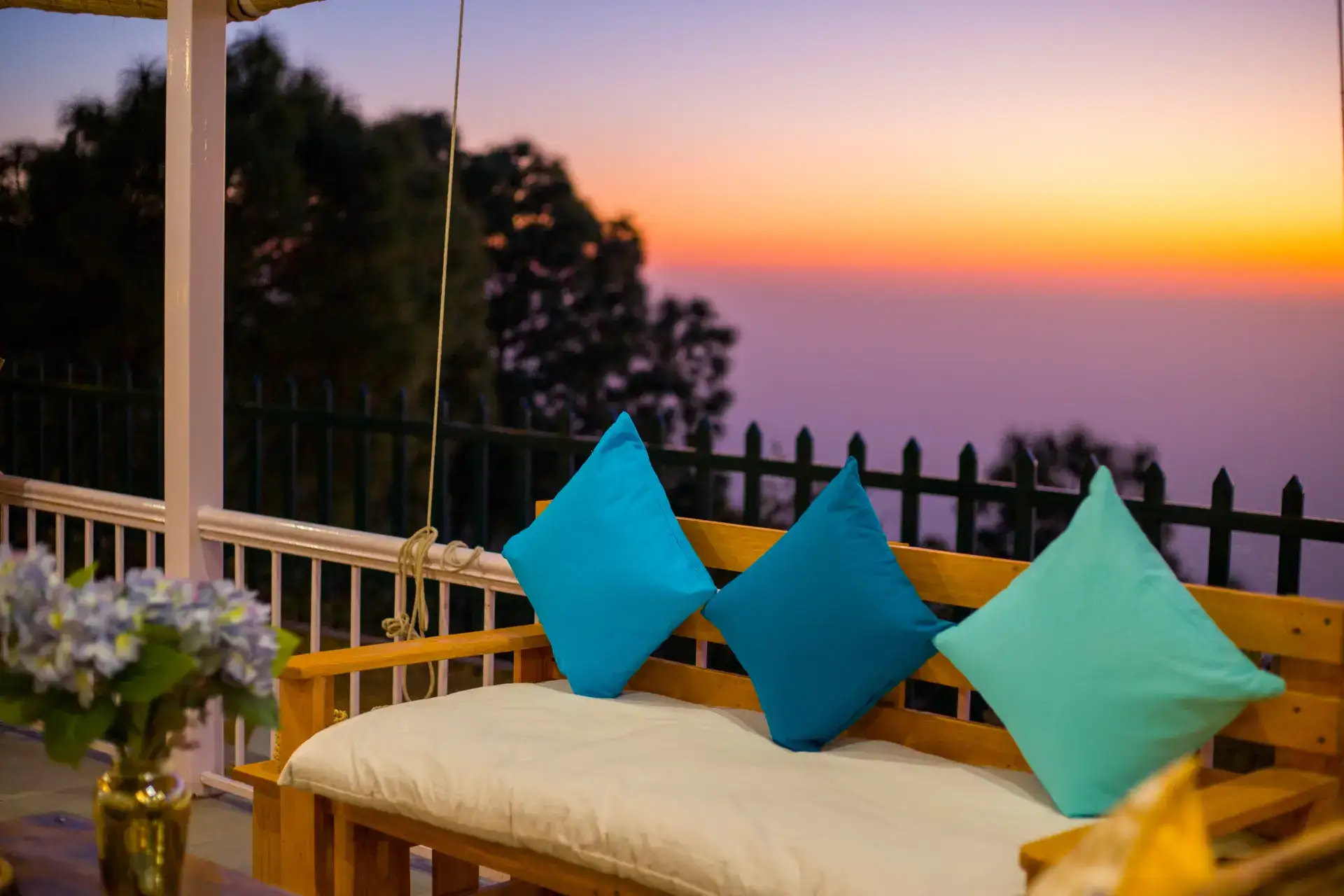 Cliff Side Villa, Kasauli