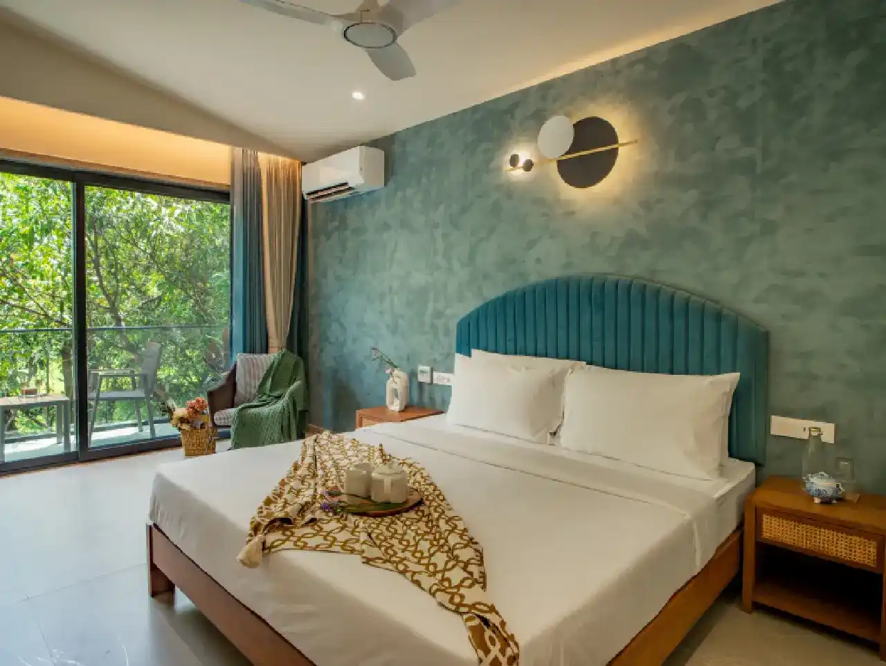 Cloud 7 Waves, North Goa