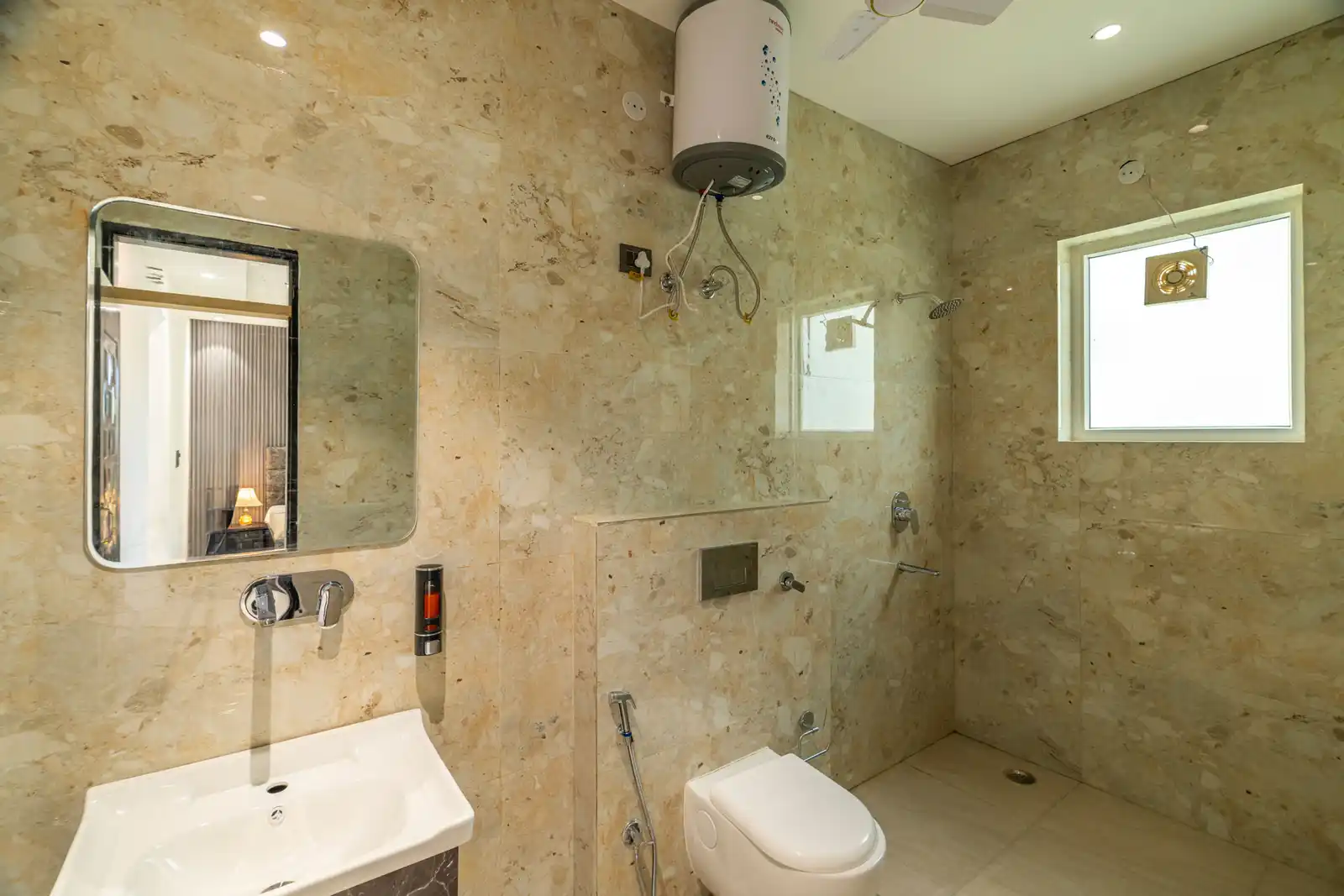 Cloudberry Estate, New Delhi