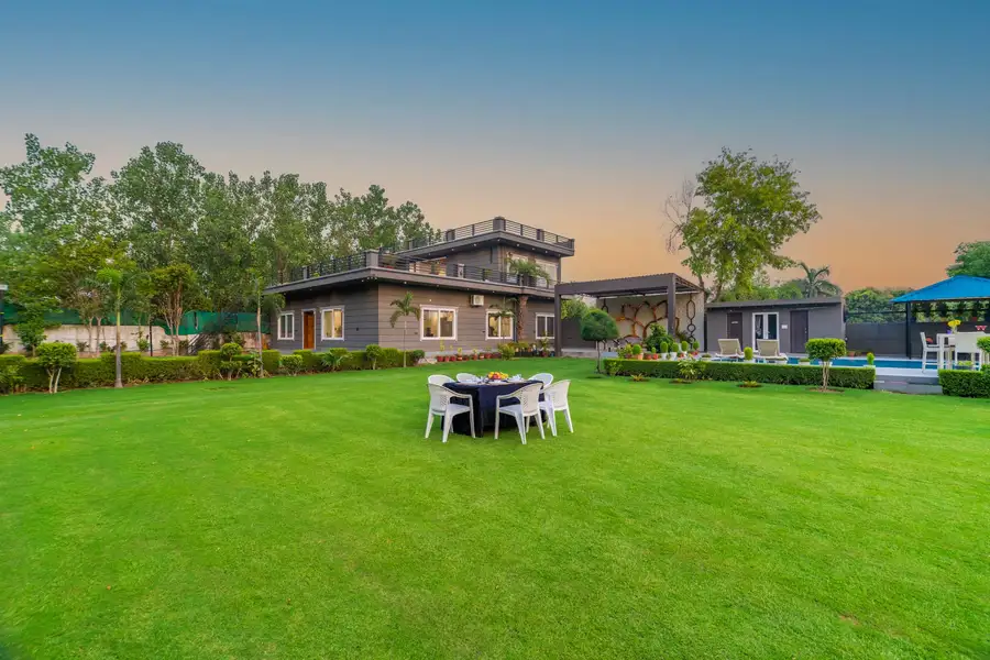 Cloudberry Estate, New Delhi