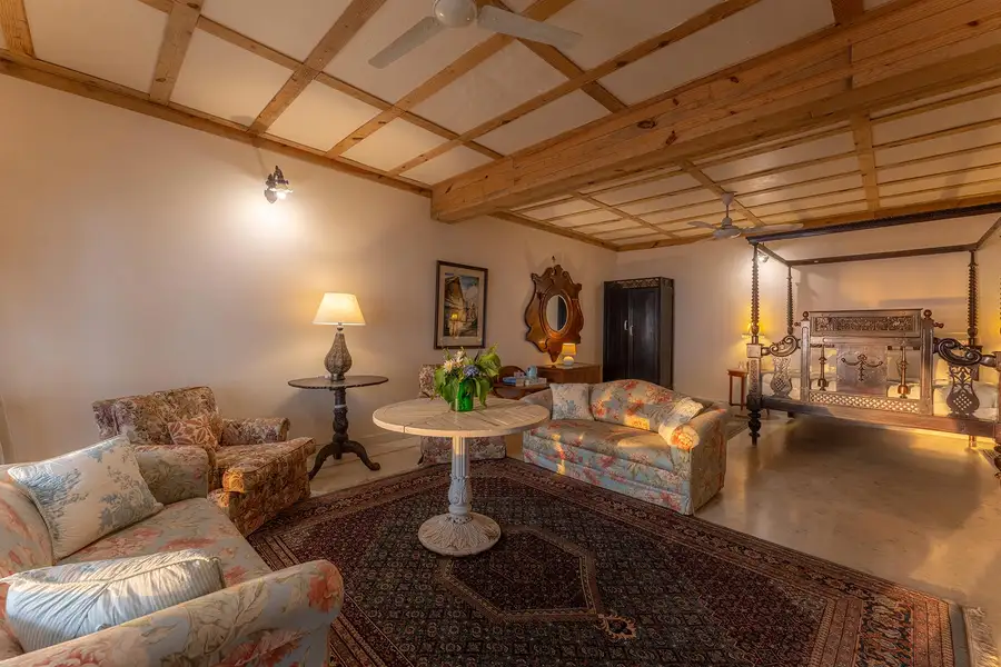 Cobble @ Stonehaven W/ Outdoor Heated Pool, Kasauli