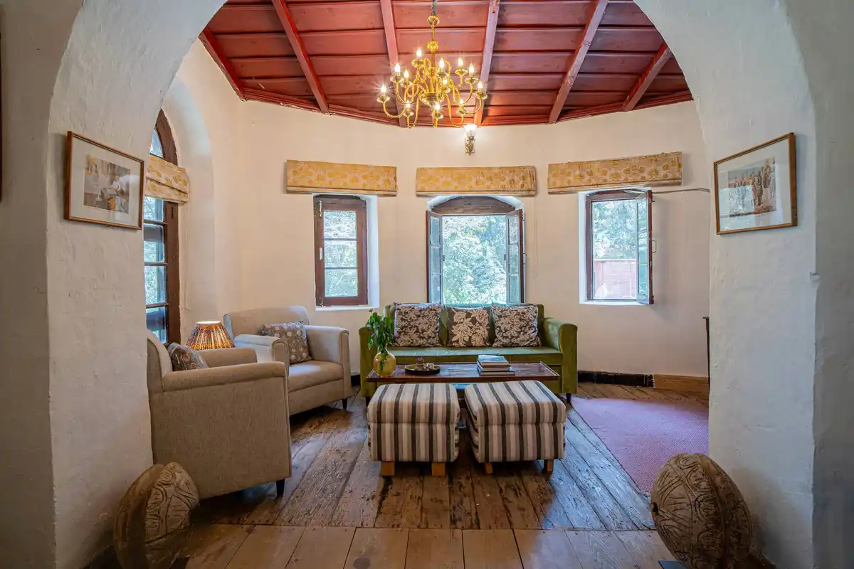 Colonial Retreat - Ranikhet, Nainital