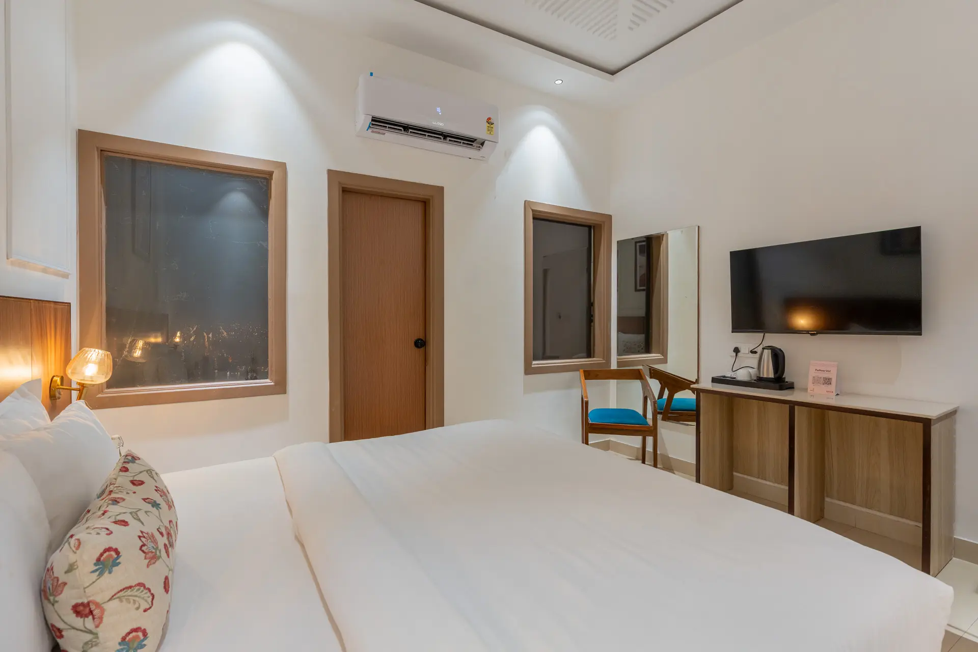 Comfort Rooms @ SOVA at Nivaasa 5 Mins From Golden Temple, Amritsar