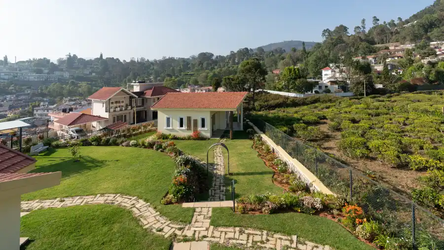 Coonoor Canvas, Coonoor