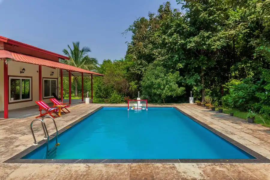 Corfu and Crete, Karjat