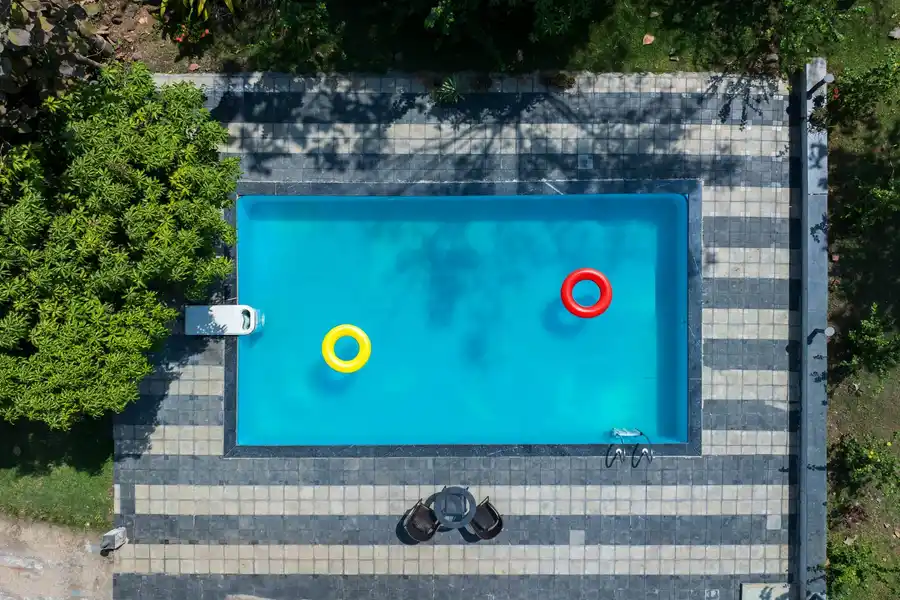 Corfu, Karjat