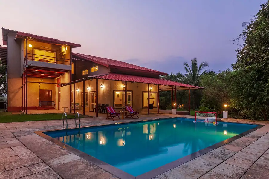 Corfu, Karjat