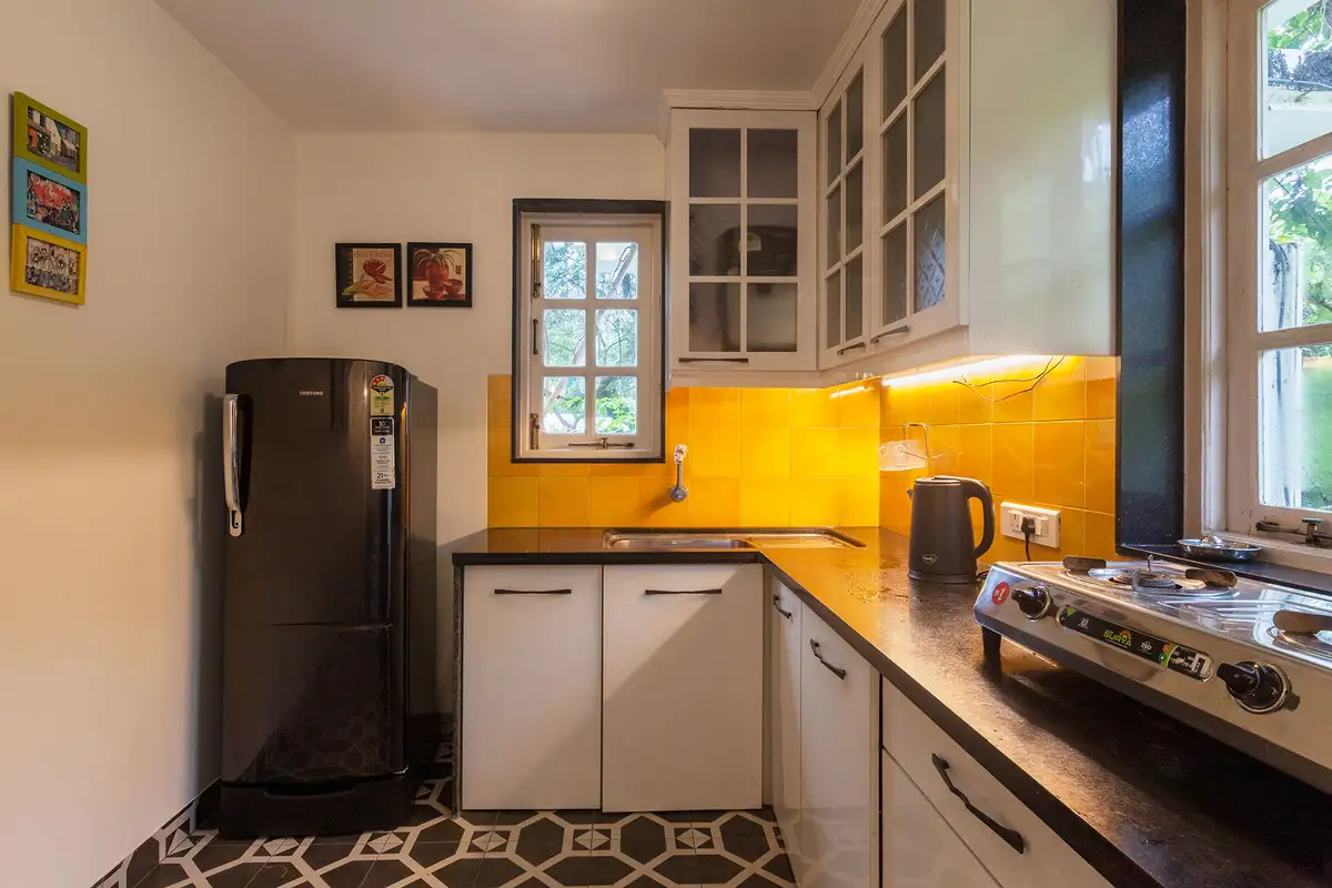 Cosy Cottage - The Inner Temple w/ Jacuzzi, Alibaug
