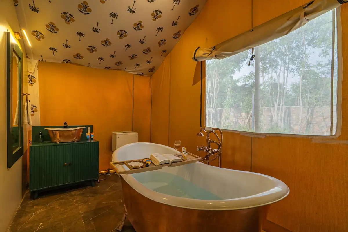 Cottage @ Kaimalgarh Aravalli Estate W/ Outdoor Pool, New Delhi