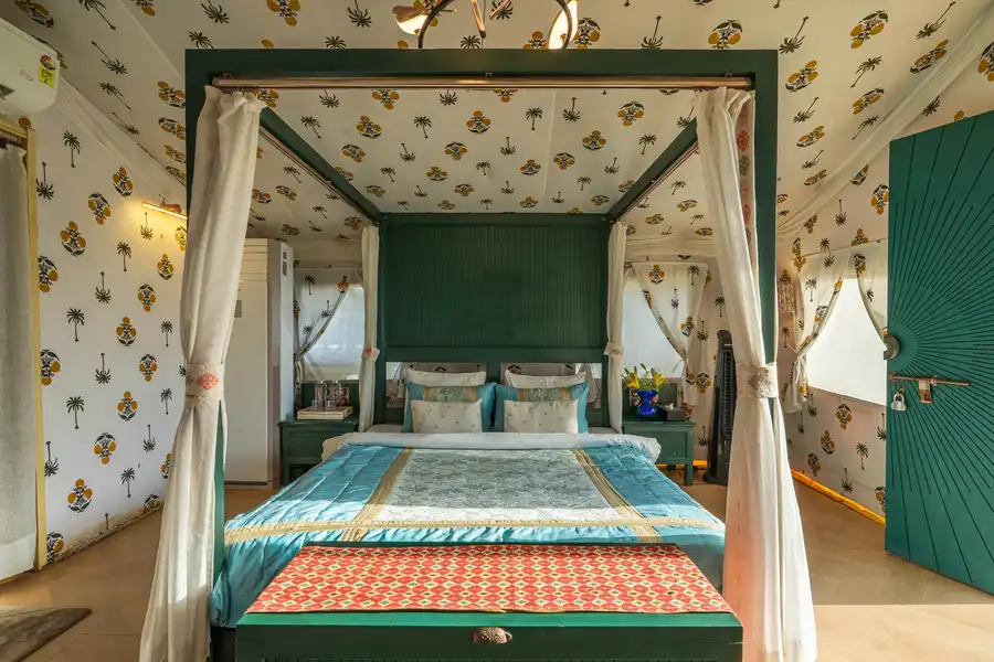 Cottage @ Kaimalgarh Aravalli Estate W/ Outdoor Pool, New Delhi