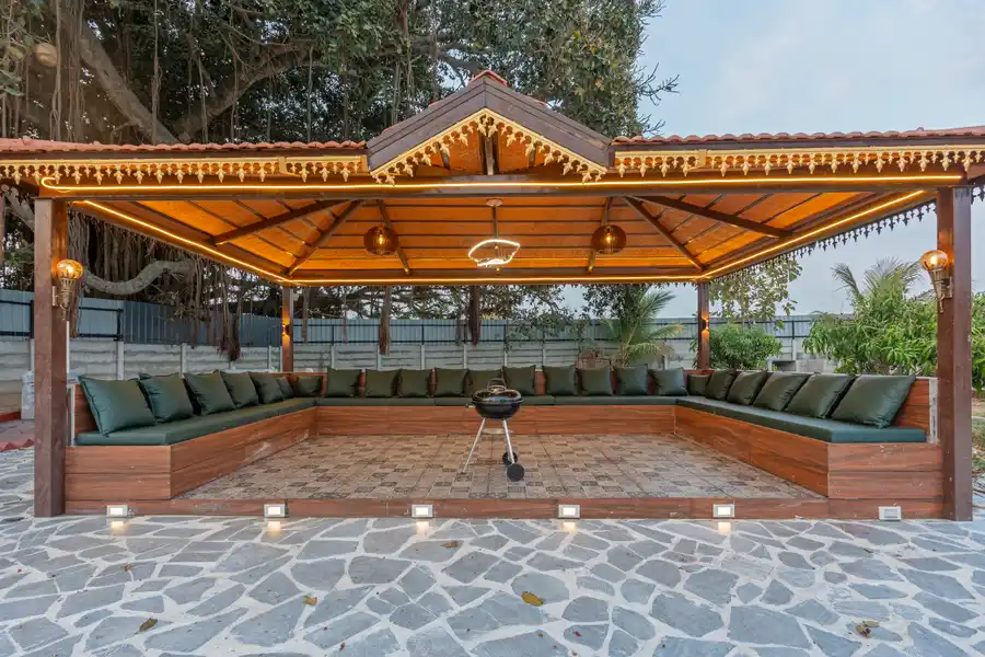 Courtyard Banyan, Bengaluru