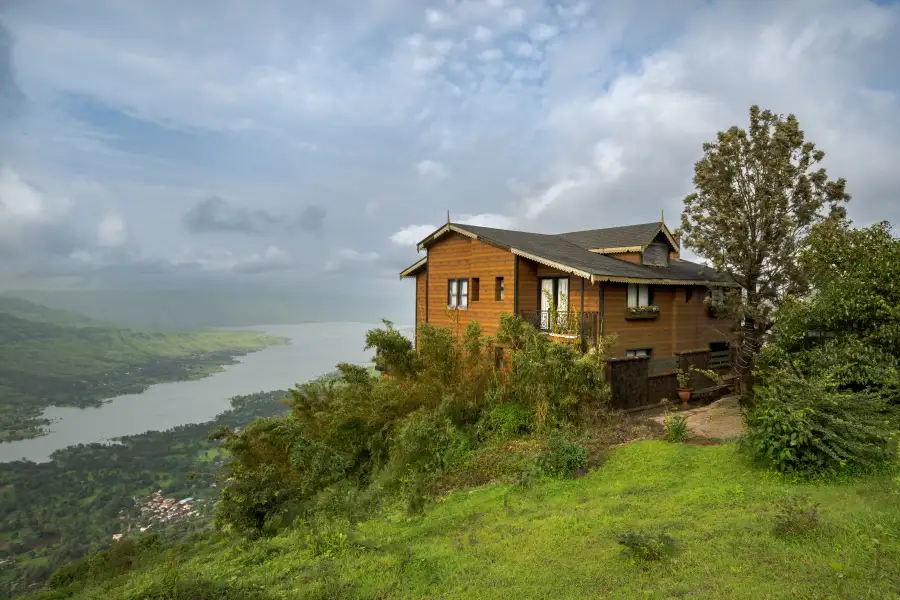 Cowboy Castle, Panchgani