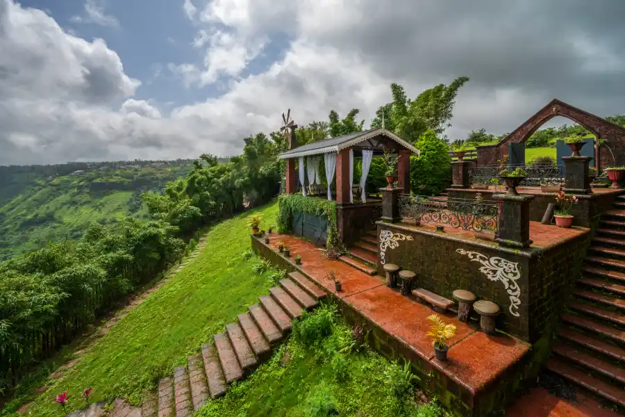Cowboy Castle, Panchgani