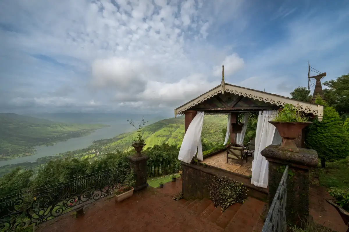 Cowboy Castle, Panchgani