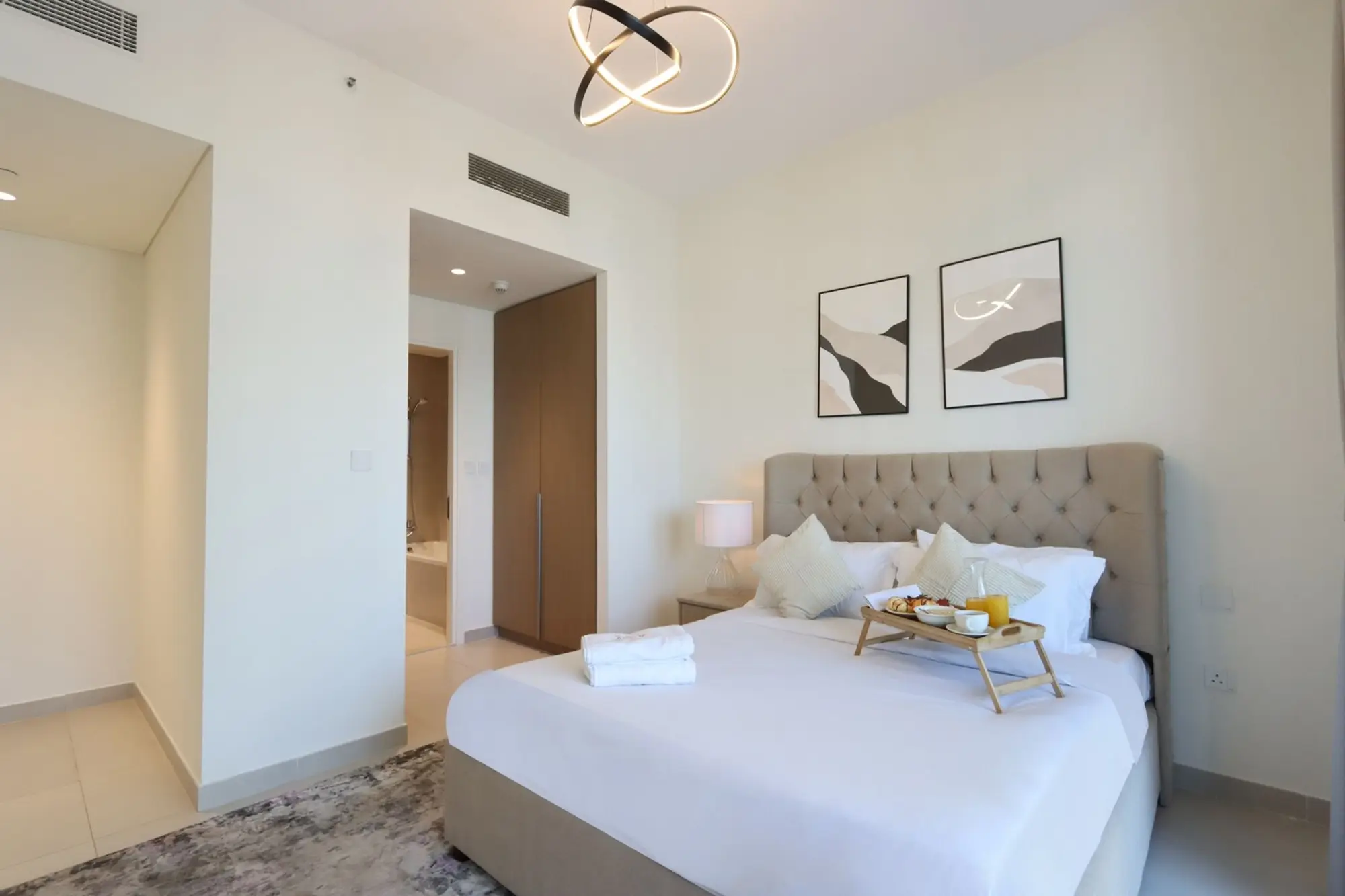 Cozy 2BR, Dubai