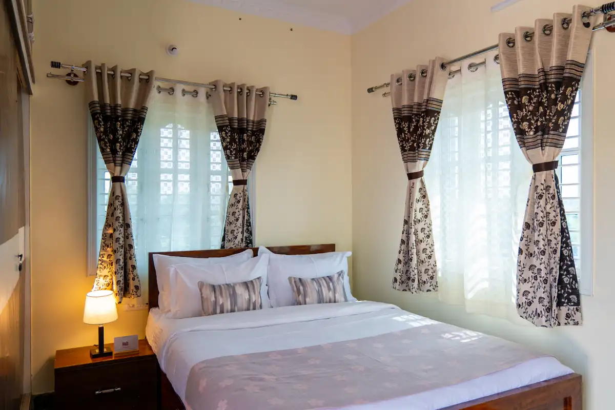 Crest Manor, Bengaluru