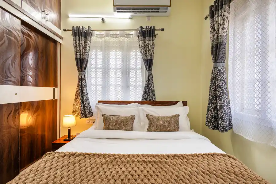 Crest Manor, Bengaluru