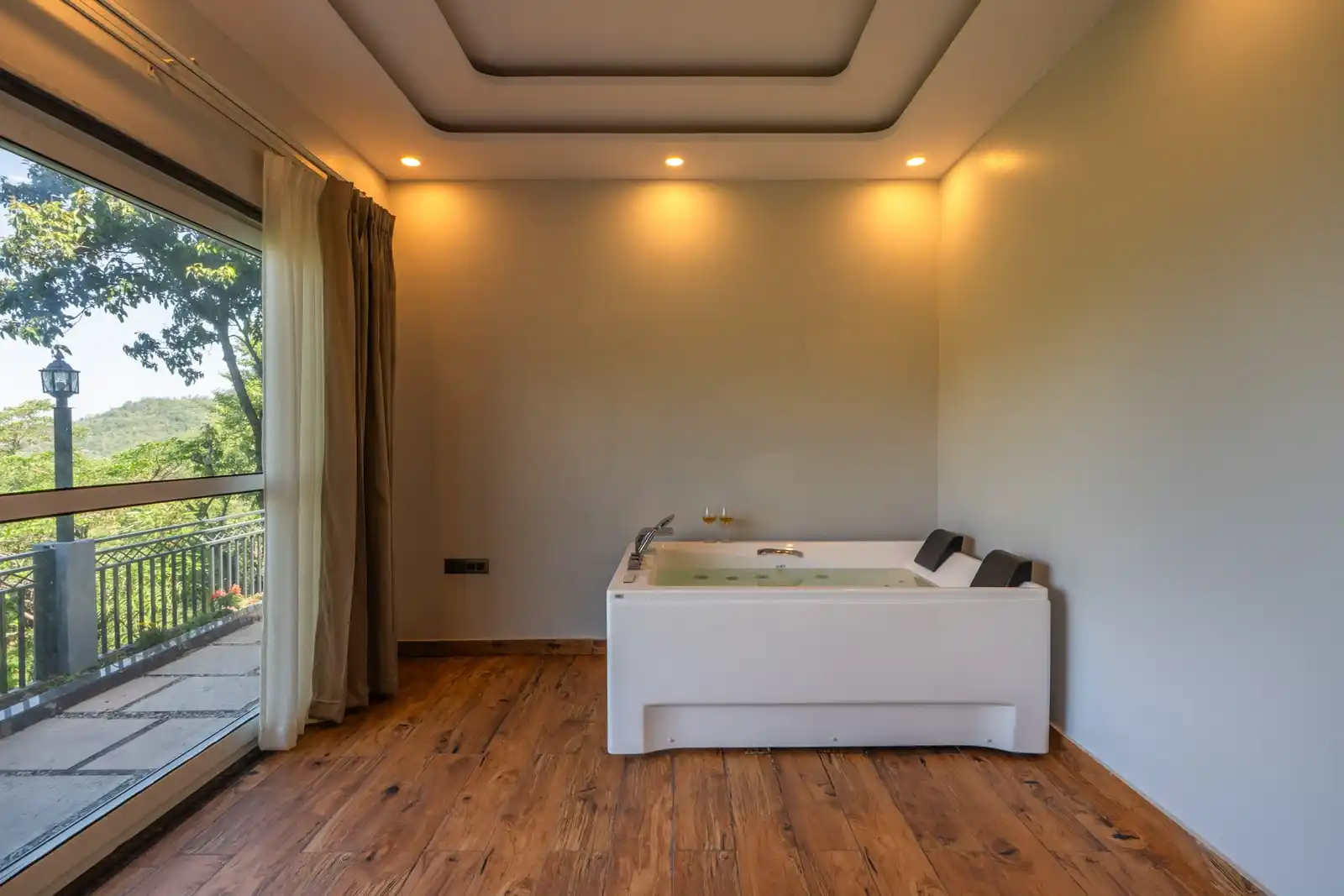 Crestwood Villa, Nainital