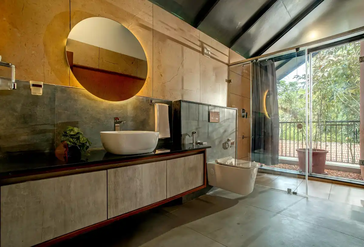 Crystal Kuruva Nature Resort & Spa Bathroom