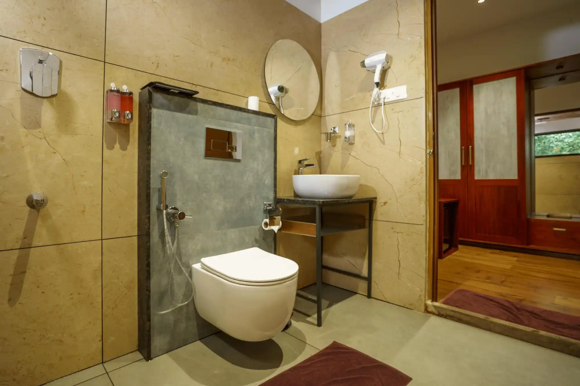 Crystal Kuruva Nature Resort & Spa Bathroom