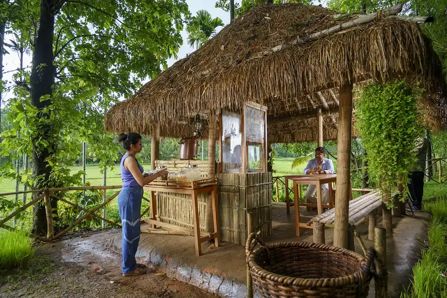 Crystal Kuruva Nature Resort & Spa Restaurant/Dining