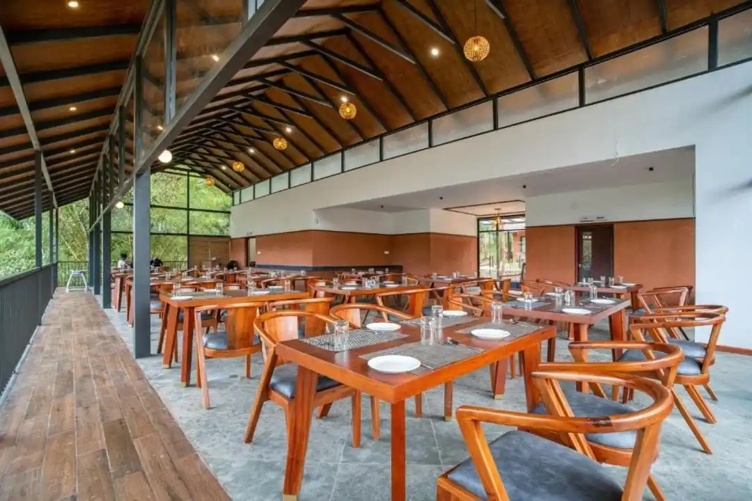 Crystal Kuruva Nature Resort & Spa Restaurant/Dining