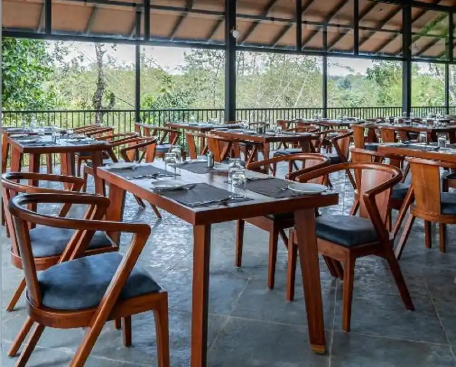 Crystal Kuruva Nature Resort & Spa Restaurant/Dining