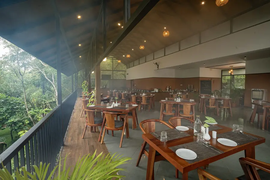 Crystal Kuruva Nature Resort & Spa Restaurant/Dining