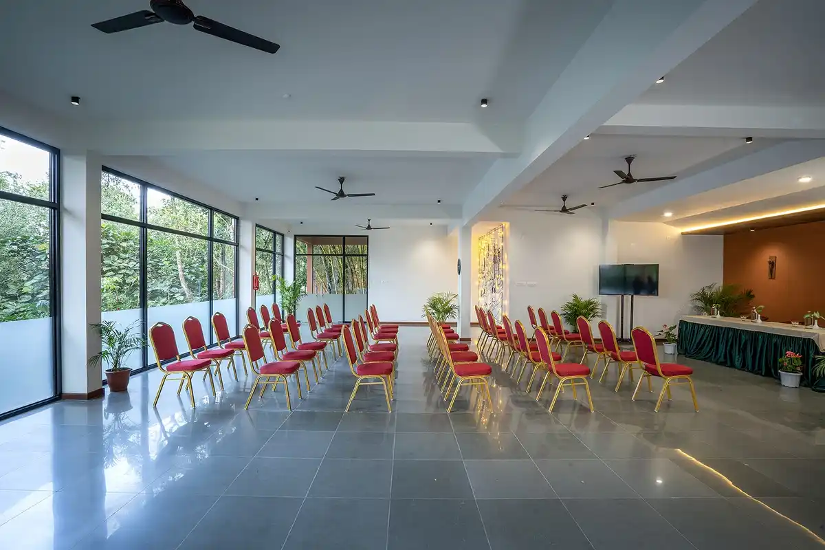 Crystal Kuruva Nature Resort & Spa Conference Room & Business Center