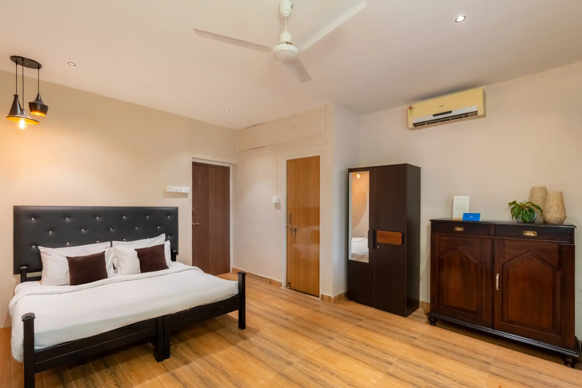 Cuckoo's Nest, Pune