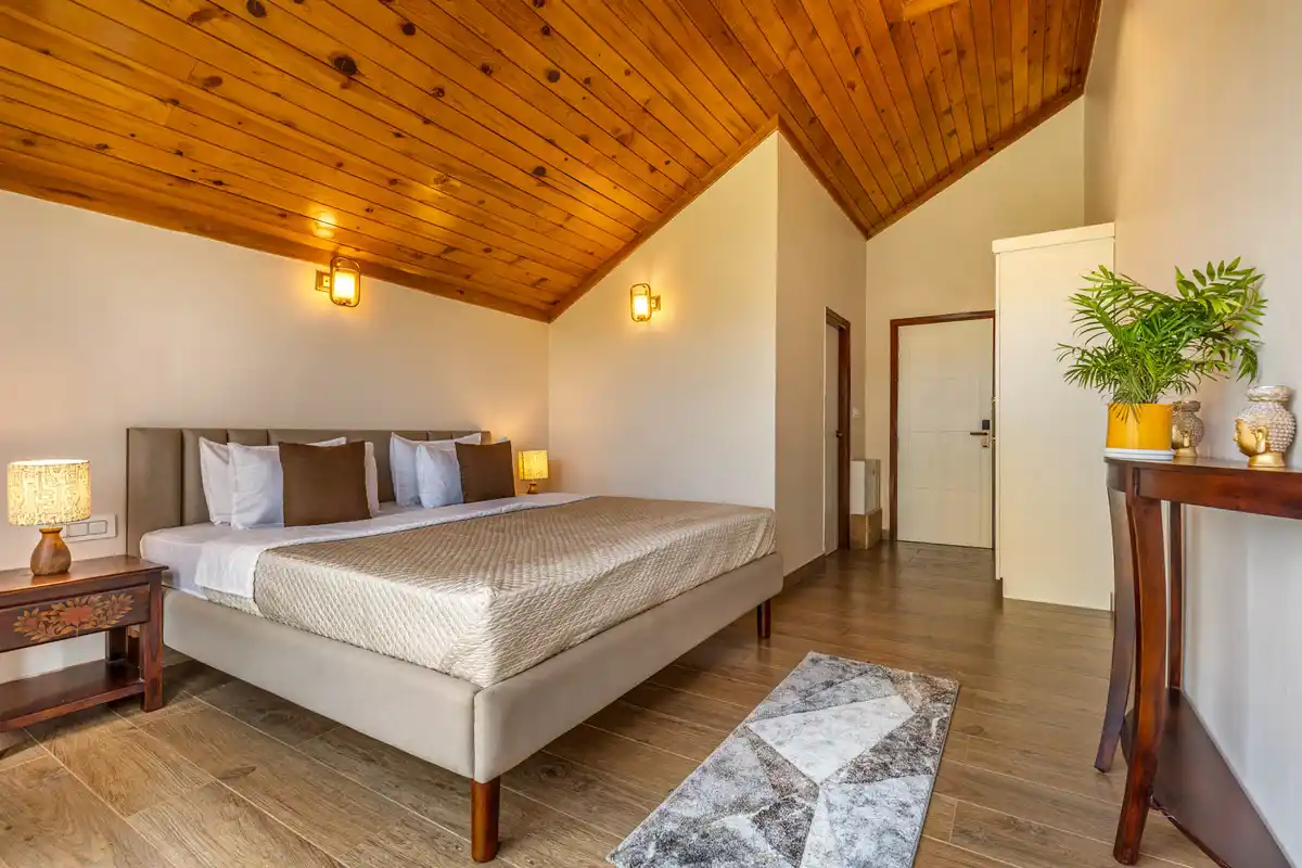 Cujo's Haus w/ Heated Floor, Mukteshwar