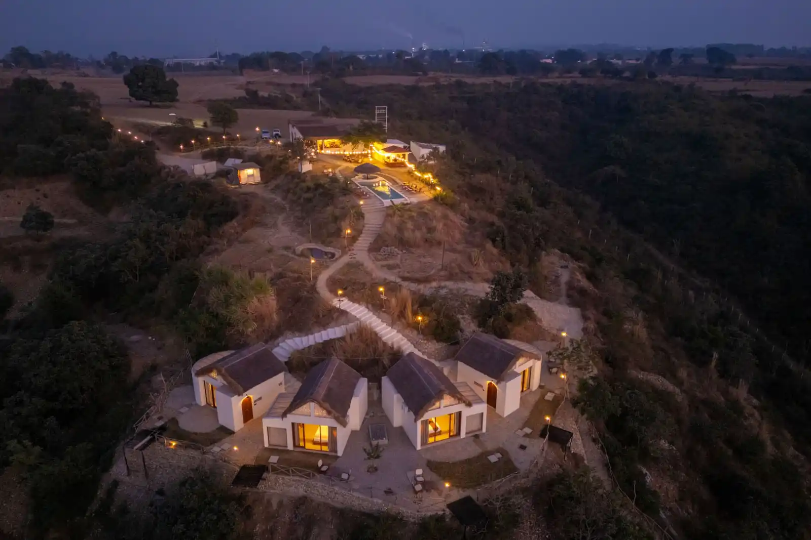 Daik @ Artisanal Heights w/ Jacuzzi and Infinity Pool, Una