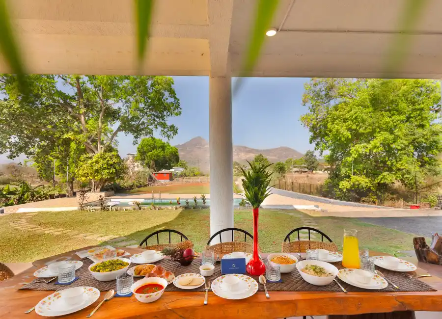 Deckhouse 47, Karjat