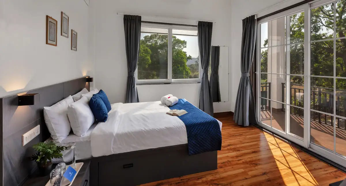 Deckhouse 47, Karjat