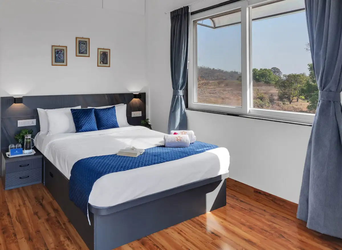Deckhouse 47, Karjat