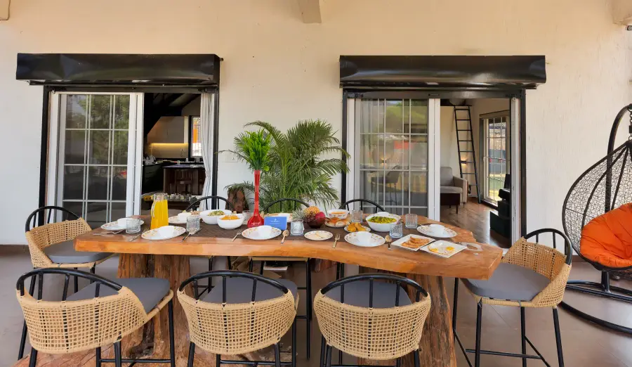 Deckhouse 47, Karjat