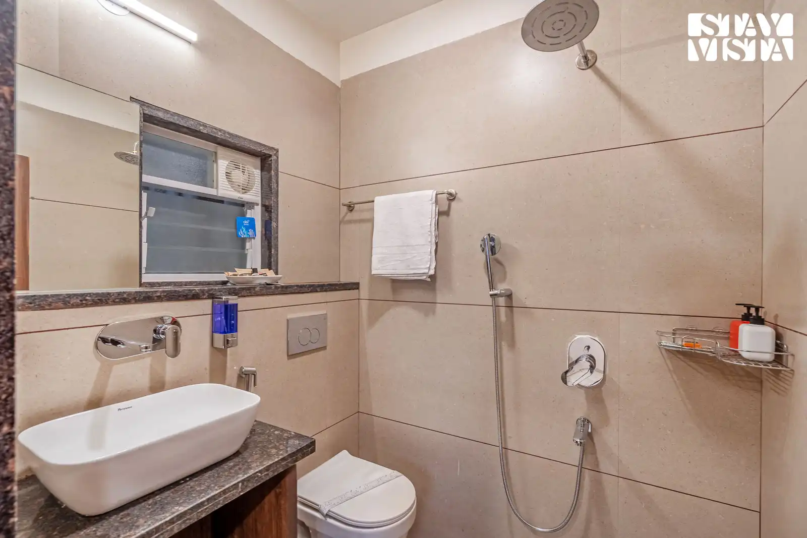 Deluxe @ Serenity Skies Apartment, Nashik