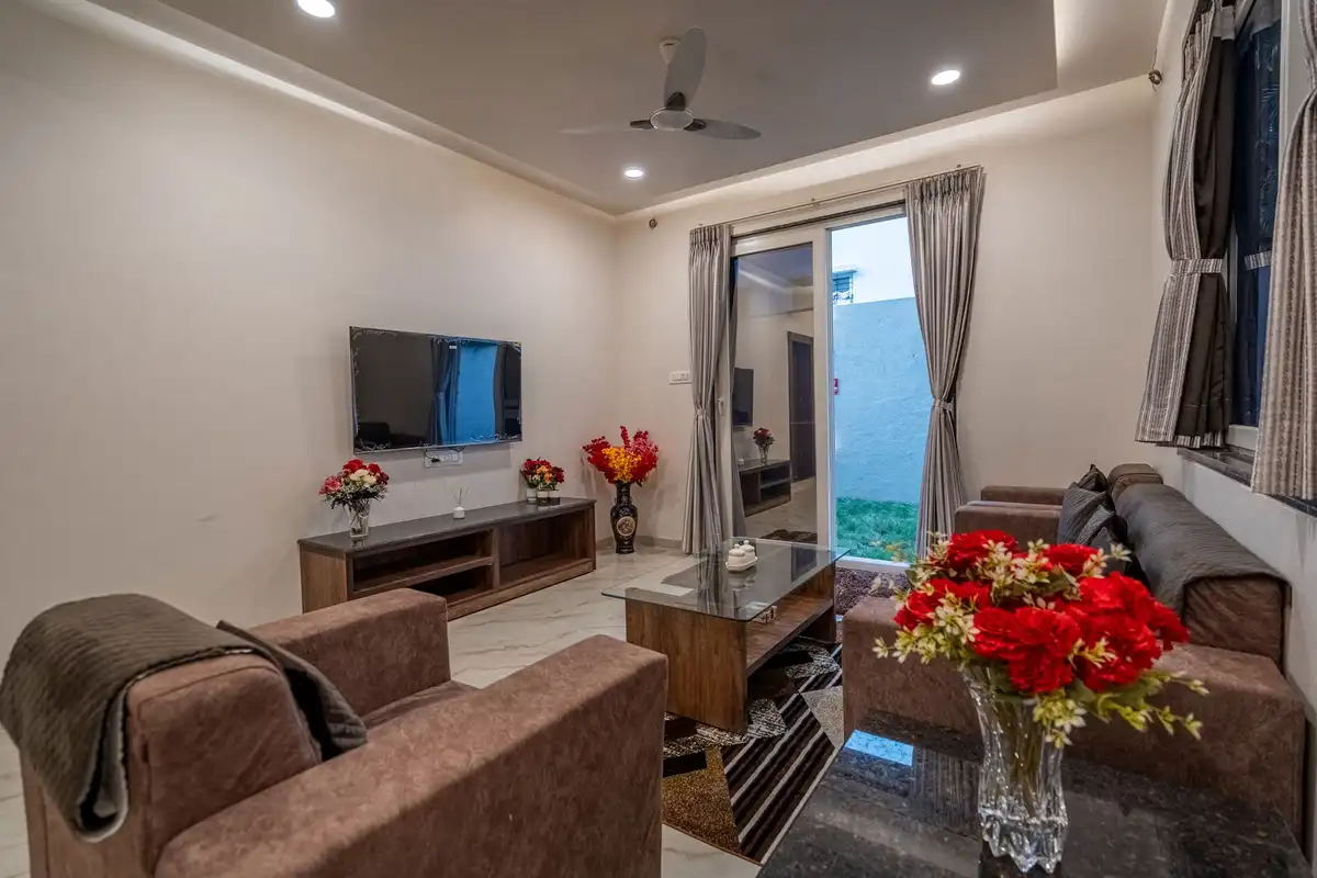 Deluxe @ Serenity Skies Apartment, Nashik