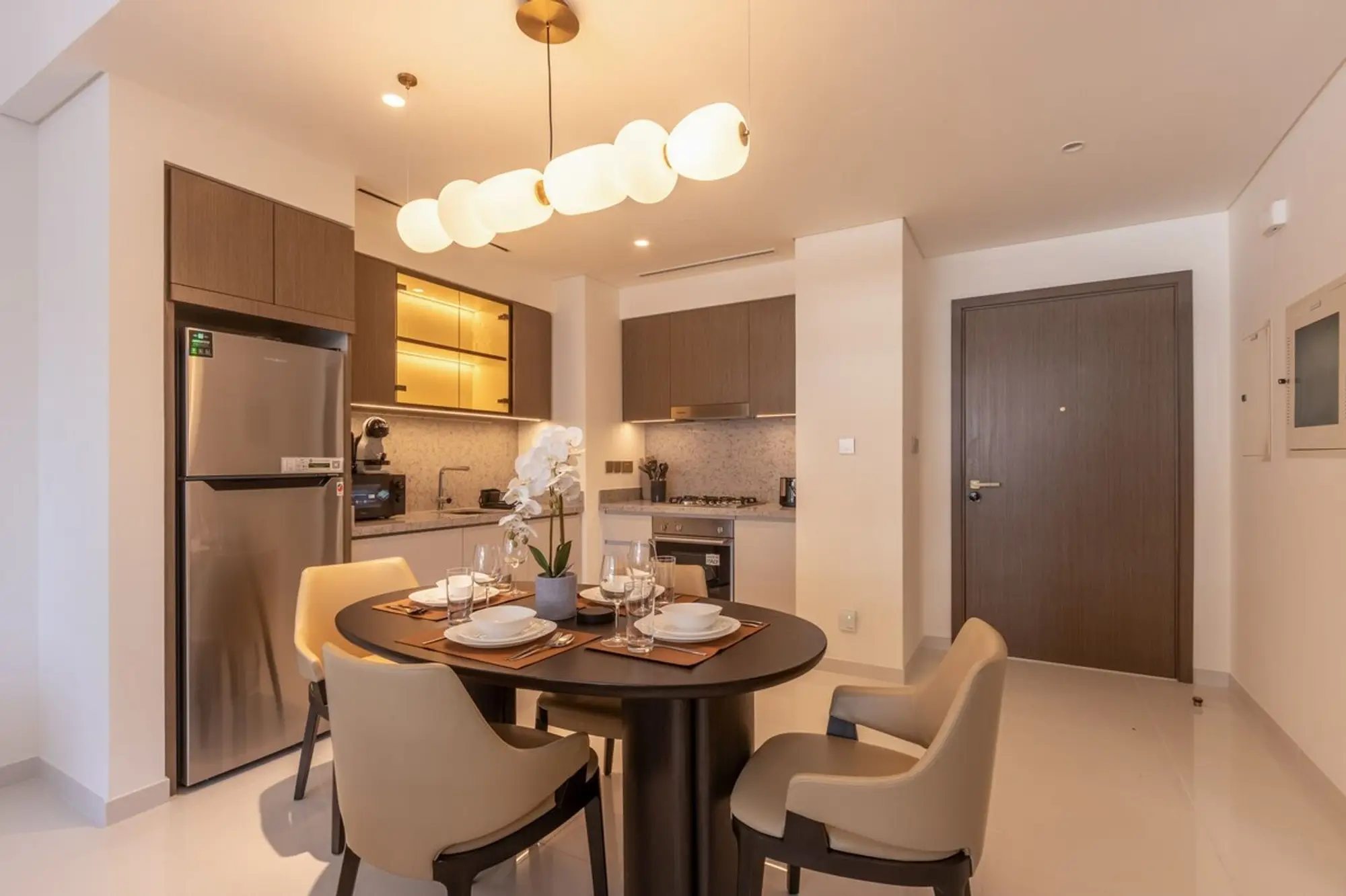 Designer 1BR at Emaar Beachfront, Dubai