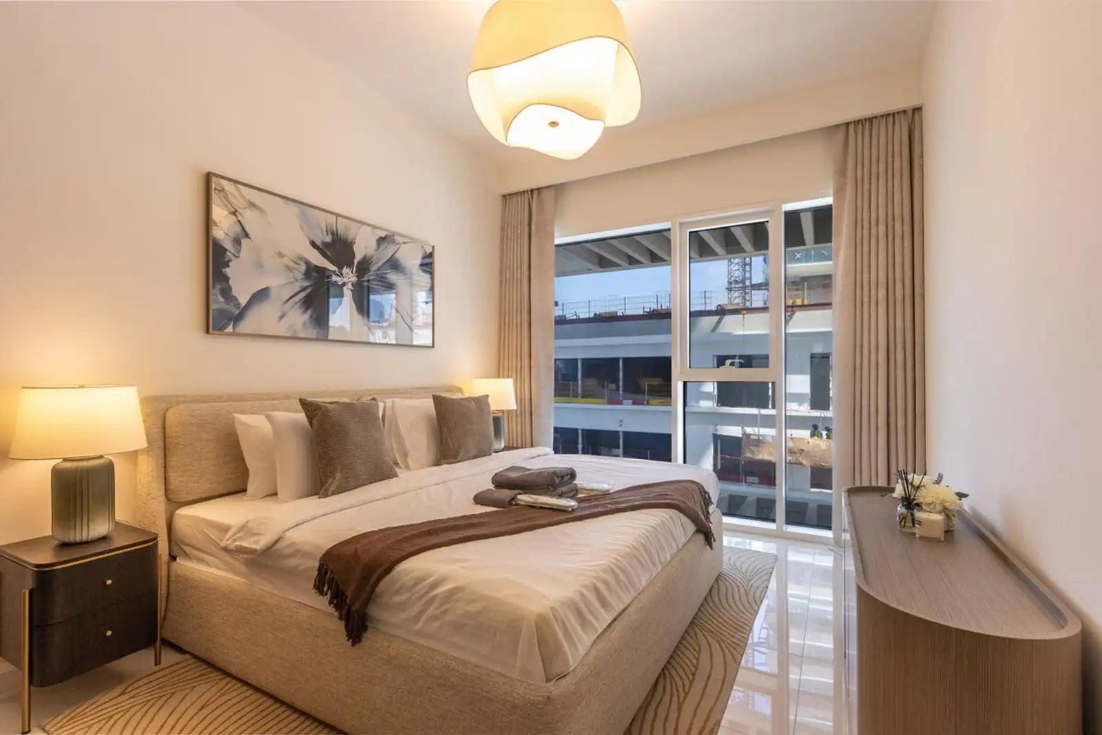 Designer 1BR at Emaar Beachfront, Dubai