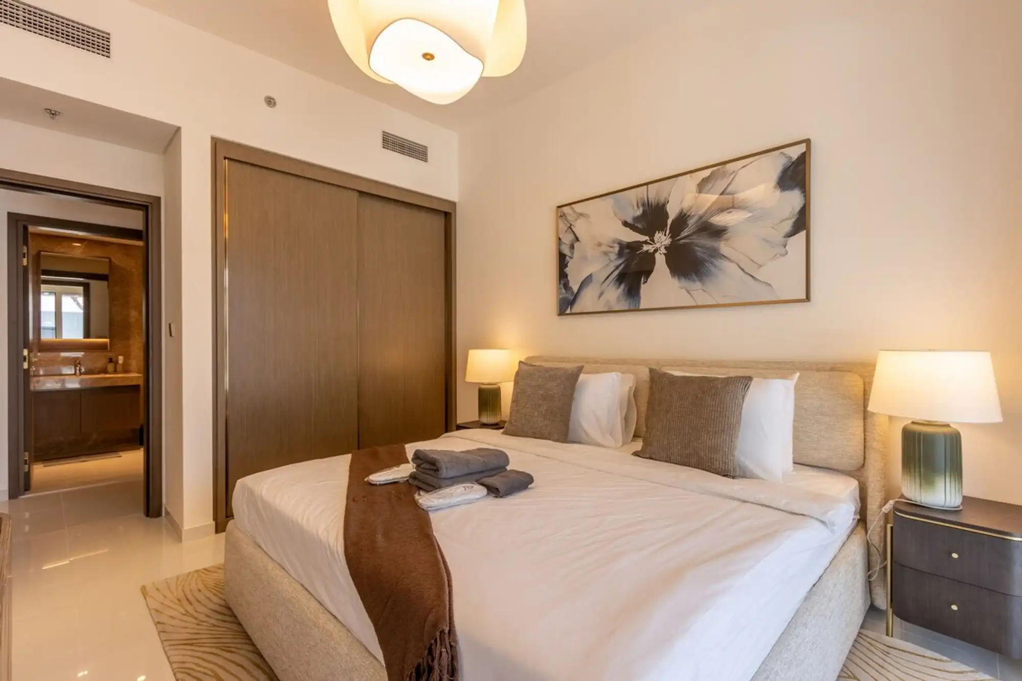 Designer 1BR at Emaar Beachfront, Dubai