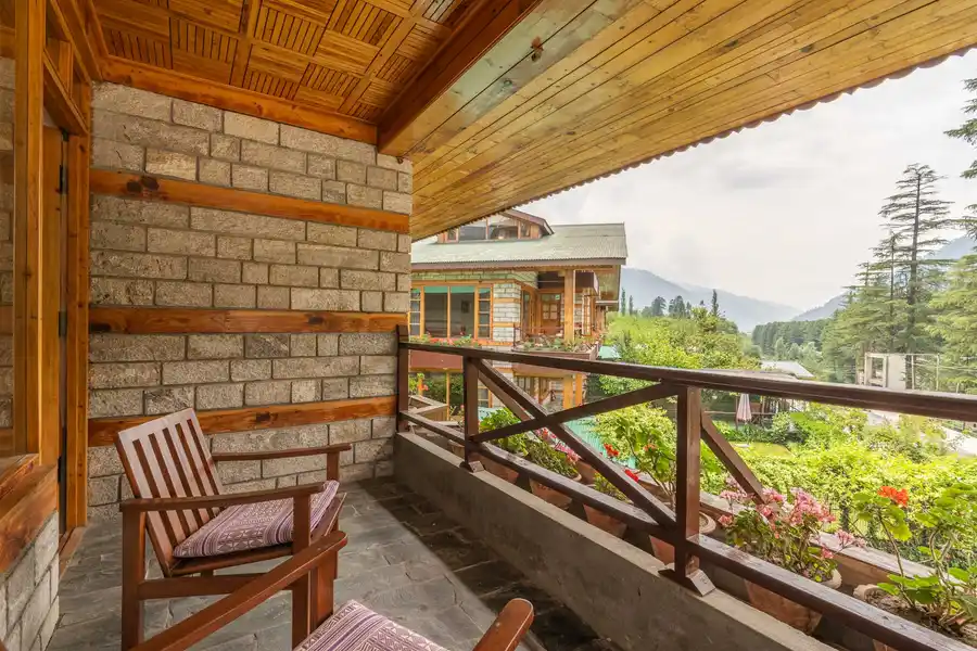 Dharma @ Himalayan Retreat, Manali