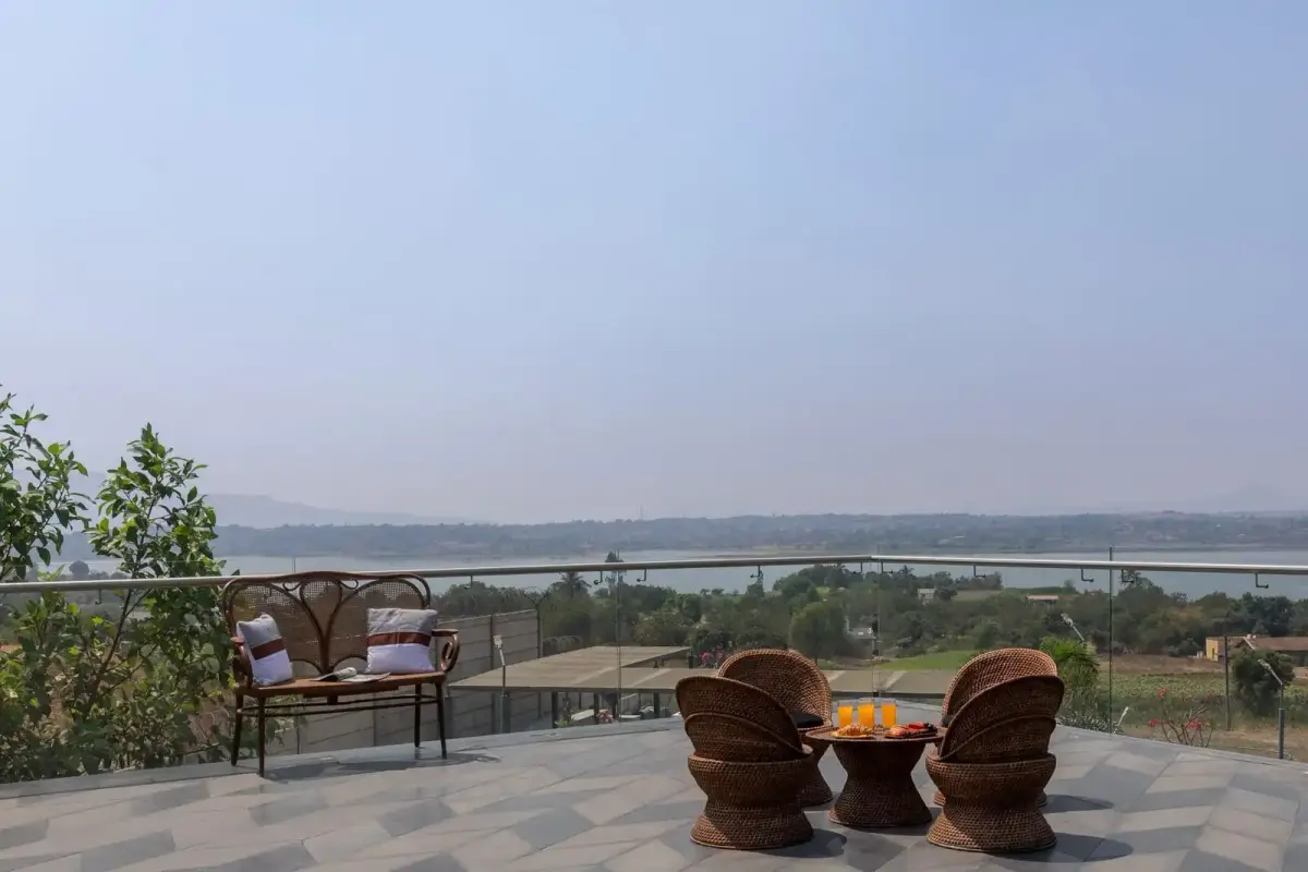 Dhruva by Lake Beale, Igatpuri