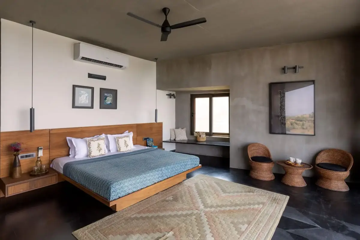 Dhruva by Lake Beale, Igatpuri