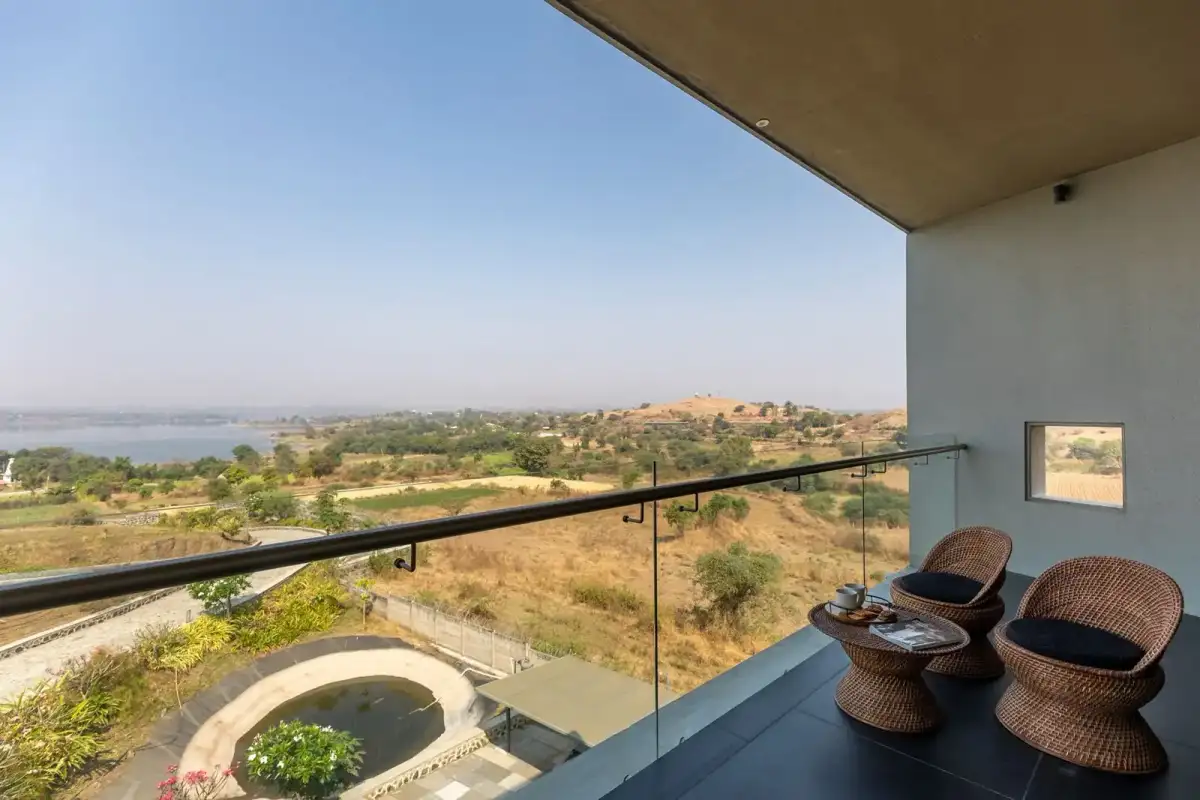 Dhruva by Lake Beale, Igatpuri