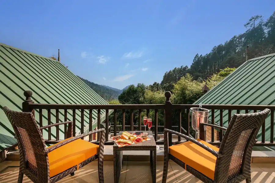 Divyam From Byloo | Luxe Experiences Views