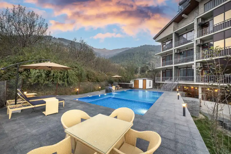 Echor Himalayan Aurum Resort & Spa, Manali Swimming Pool 1