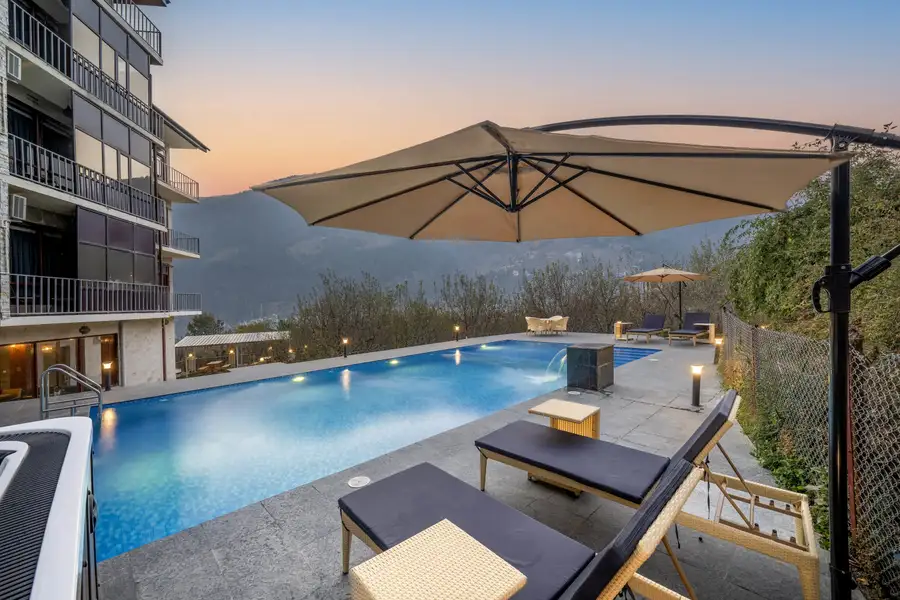 Echor Himalayan Aurum Resort & Spa, Manali Swimming Pool 1