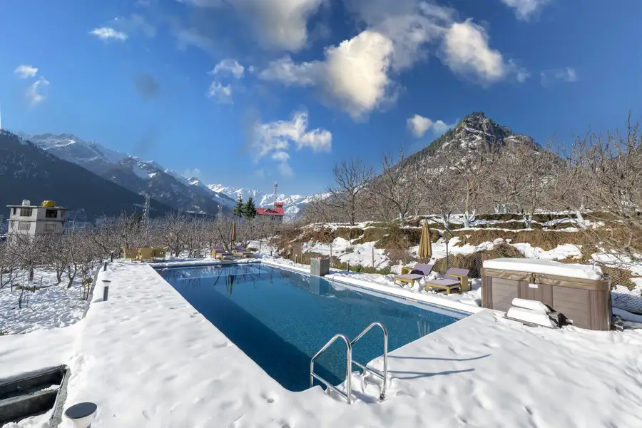 Echor Himalayan Aurum Resort & Spa, Manali Swimming Pool 1