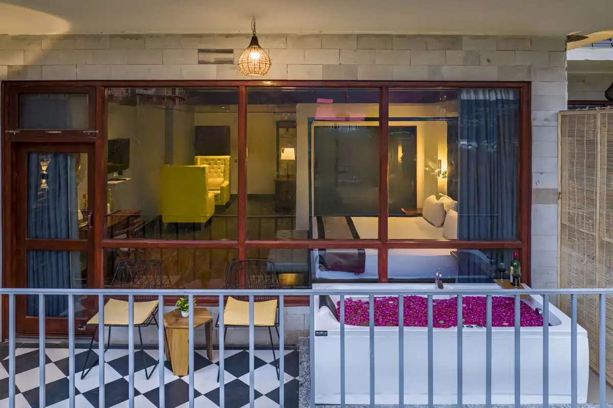 Echor Himalayan Aurum Resort & Spa, Manali Premier Jacuzzi Room with Balcony (Mountain View)